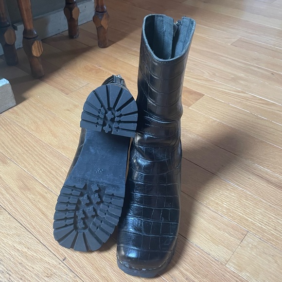 Swedish Hasbeens black croc clog boots EUC - Picture 4 of 7